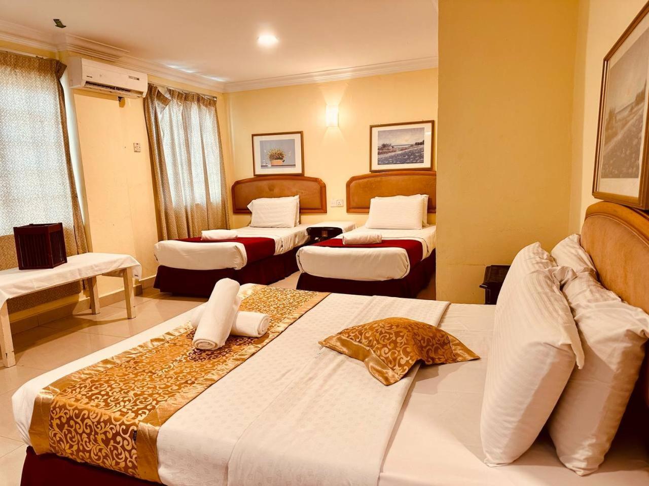 Carlton Hotel Seremban - Next To Terminal Bus Station Zimmer foto